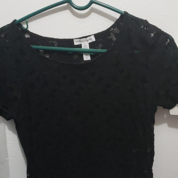 Top - Picture 2 of 2